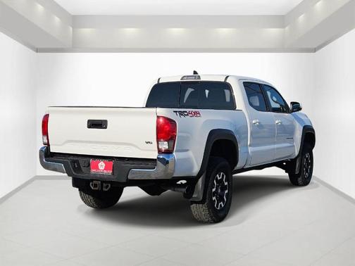 Super White 2017 Toyota Tacoma TRD Off Road