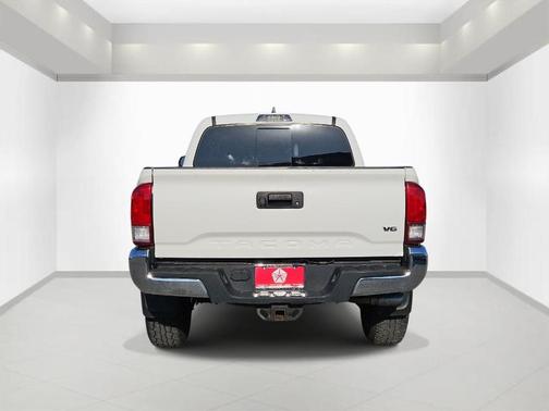 Super White 2017 Toyota Tacoma TRD Off Road