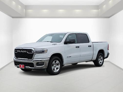 Bright White Clearcoat 2025 RAM 1500 Big Horn