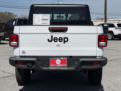 2026 Jeep Gladiator Sport