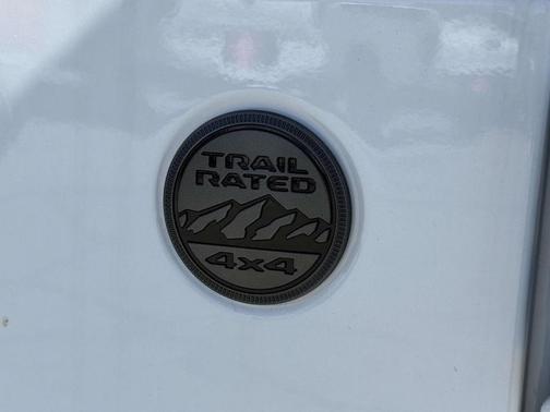 Bright White Clearcoat 2026 Jeep Gladiator Sport
