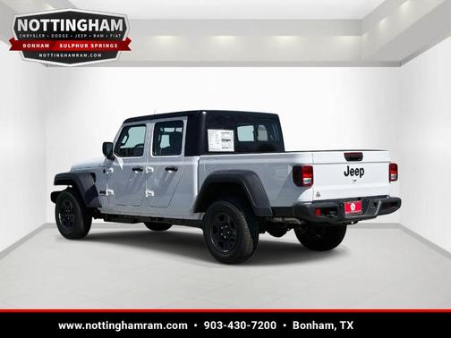 Bright White Clearcoat 2026 Jeep Gladiator Sport
