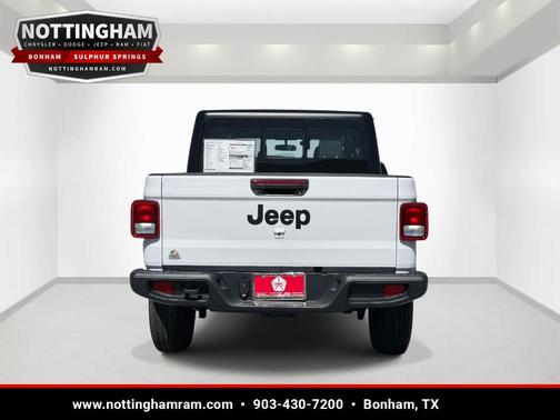 Bright White Clearcoat 2026 Jeep Gladiator Sport