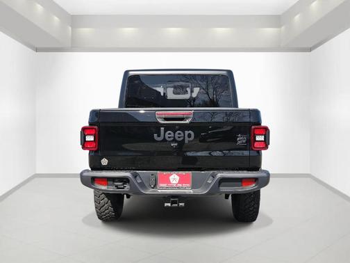 Black Clearcoat 2026 Jeep Gladiator Sport