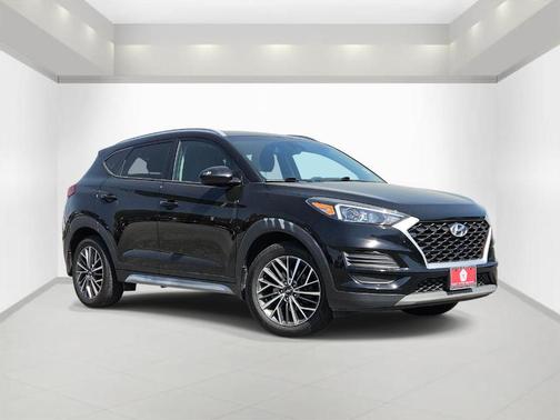 Black Noir Pearl 2020 Hyundai TUCSON SEL