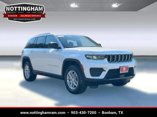 Bright White Clearcoat 2025 Jeep Grand Cherokee Laredo X