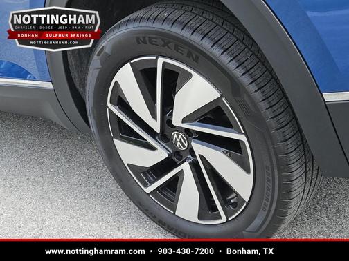 Mountain  Lake Blue 2025 Volkswagen Atlas 2.0T SEL