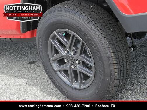 Firecracker Red Clearcoat 2025 Jeep Gladiator Sport