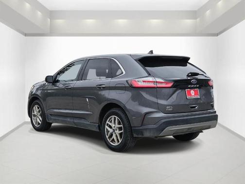 Carbonized Gray 2022 Ford Edge SEL