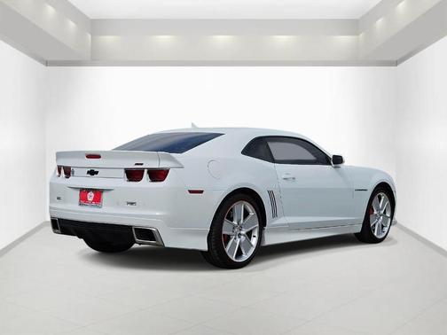 Summit White 2011 Chevrolet Camaro 2SS