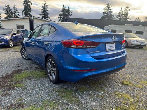 2017 Hyundai ELANTRA Limited