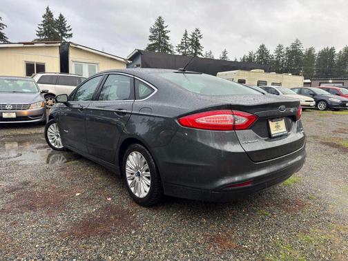 2015 Ford Fusion Hybrid SE