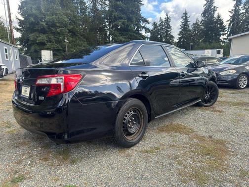 2013 Toyota Camry Hybrid LE