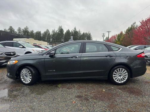 2015 Ford Fusion Hybrid SE