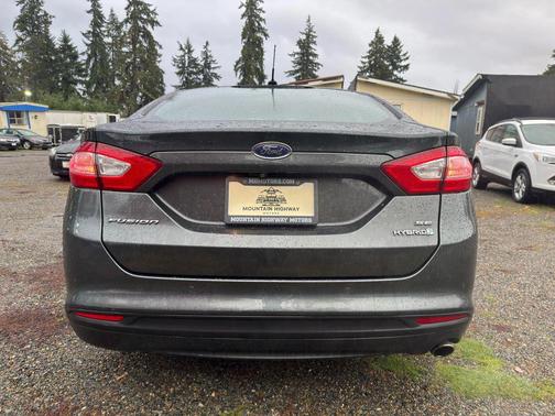 2015 Ford Fusion Hybrid SE
