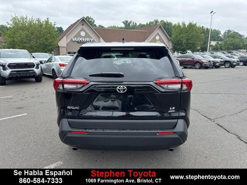 2025 Toyota RAV4 LE