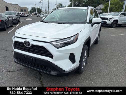 2025 Toyota RAV4 XLE