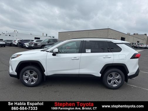 2025 Toyota RAV4 XLE