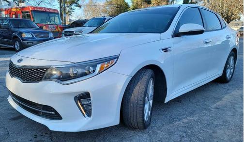 Snow White Pearl 2018 Kia Optima LX