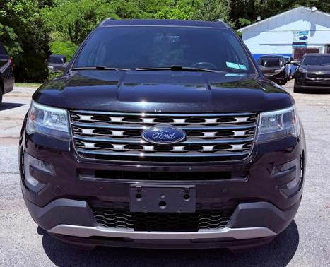 Shadow Black 2017 Ford Explorer XLT