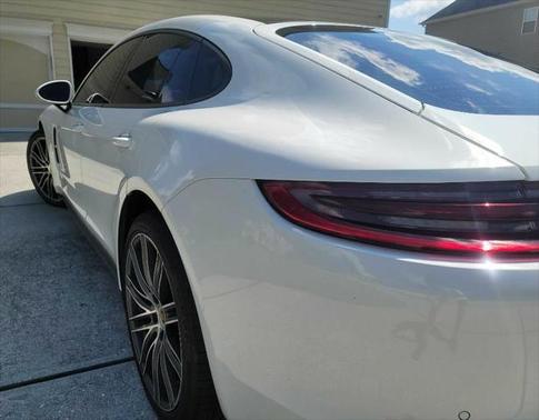 2018 Porsche Panamera Base
