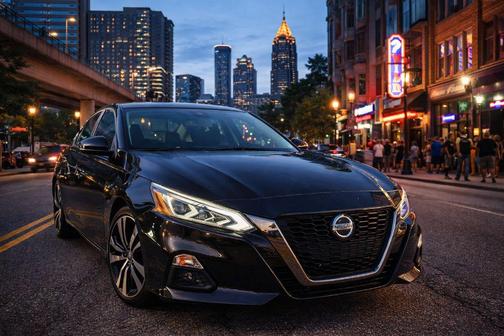 2021 Nissan Altima SR FWD