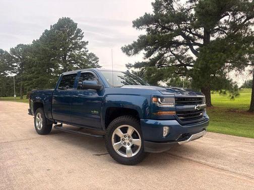 Deep Ocean Blue 2018 Chevrolet Silverado 1500 2LT