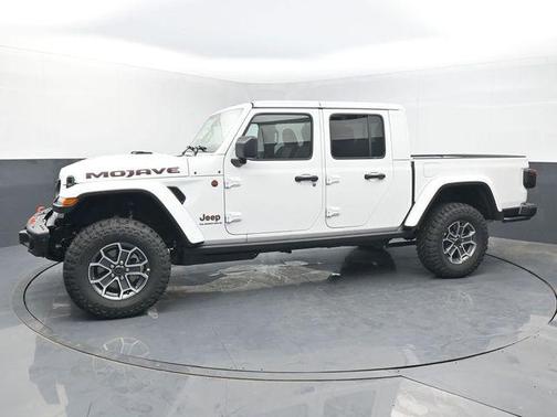 Bright White Clearcoat 2026 Jeep Gladiator Mojave X 4x4