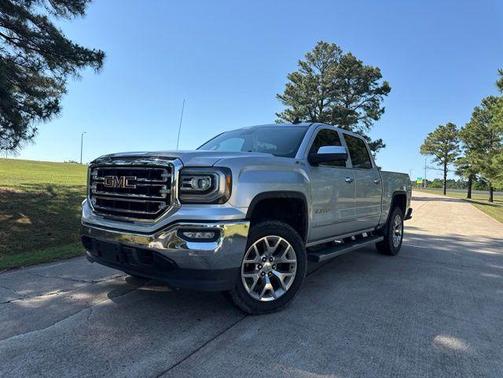 Quicksilver Metallic 2017 GMC Sierra 1500 SLT