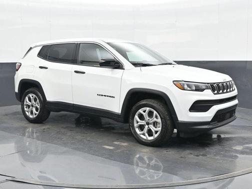 Bright White Clearcoat 2025 Jeep Compass Sport