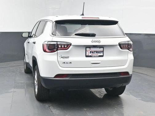 Bright White Clearcoat 2025 Jeep Compass Sport