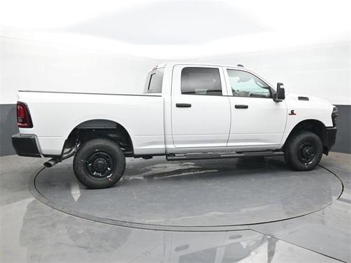 2025 RAM 2500 Tradesman Crew Cab 4x4 6'4' Box