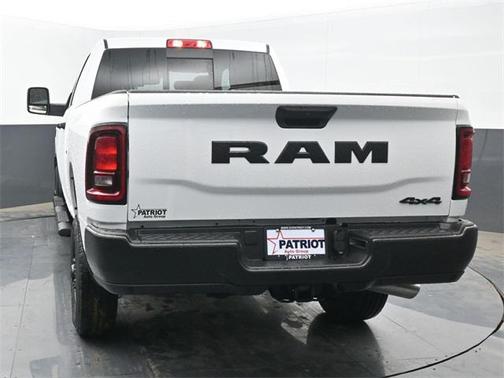 2025 RAM 2500 Tradesman Crew Cab 4x4 6'4' Box