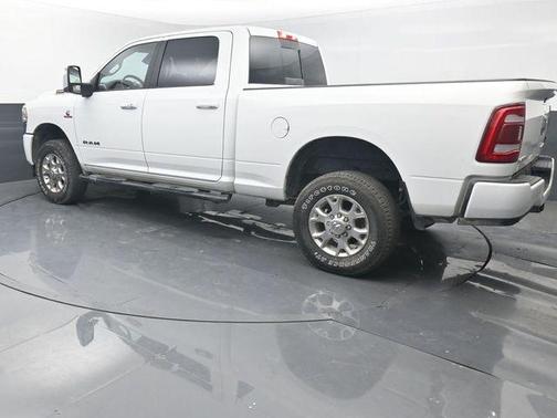 Bright White Clearcoat 2024 RAM 2500 Laramie Crew Cab 4x4 6'4' Box