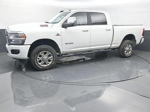 Bright White Clearcoat 2024 RAM 2500 Laramie Crew Cab 4x4 6'4' Box