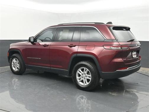 2023 Jeep Grand Cherokee Laredo