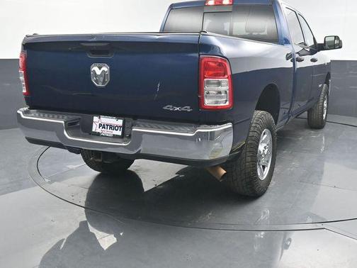 2021 RAM 2500 Tradesman Crew Cab 4x4 6'4' Box