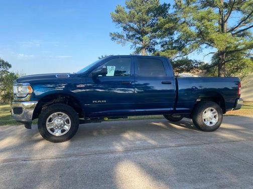 2021 RAM 2500 Tradesman Crew Cab 4x4 6'4' Box