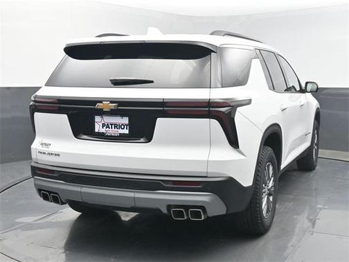 2024 Chevrolet Traverse LT