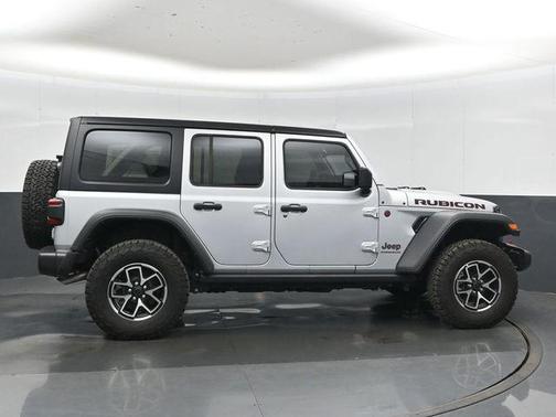Silver Zynith Clearcoat 2024 Jeep Wrangler Rubicon
