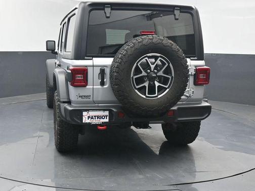 Silver Zynith Clearcoat 2024 Jeep Wrangler Rubicon