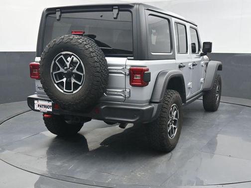 Silver Zynith Clearcoat 2024 Jeep Wrangler Rubicon