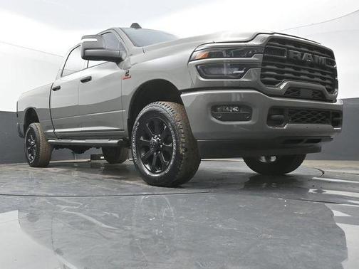 Ceramic Gray Clearcoat 2026 RAM 2500 Black Express Crew Cab 4x4 6'4' Box