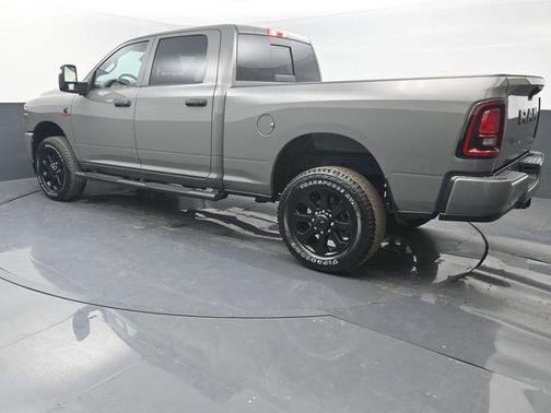 Ceramic Gray Clearcoat 2026 RAM 2500 Black Express Crew Cab 4x4 6'4' Box