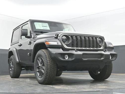 Granite Crystal Metallic Clearcoat 2026 Jeep Wrangler Sport S