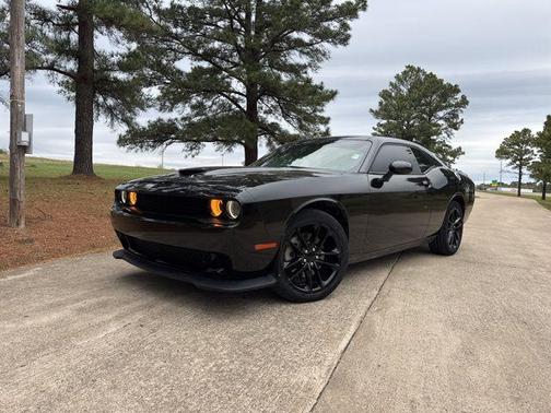 Pitch Black Clearcoat 2022 Dodge Challenger GT