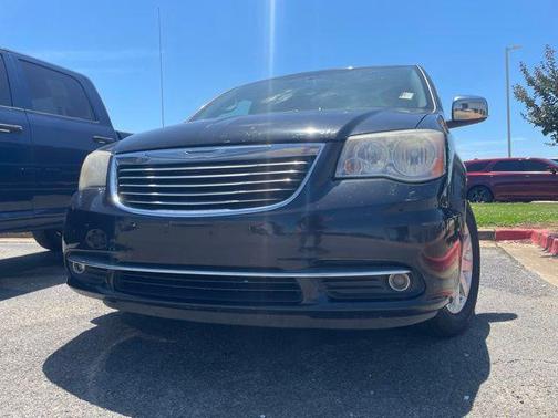 Brilliant Black Crystal Pearlcoat 2012 Chrysler Town & Country Touring-L