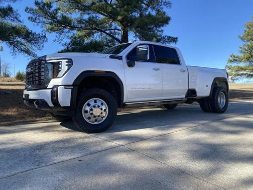 2024 GMC Sierra 3500 Denali