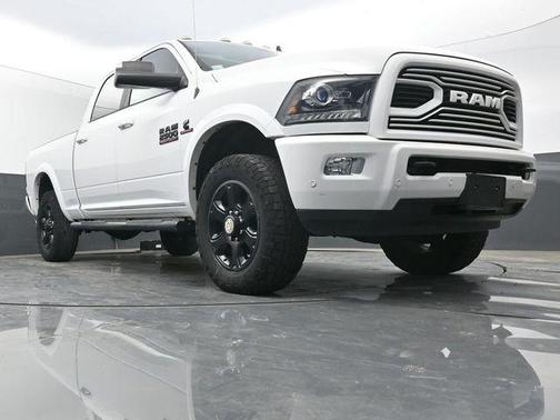 Bright White Clearcoat 2018 RAM 2500 Laramie Crew Cab 4x4 6'4' Box
