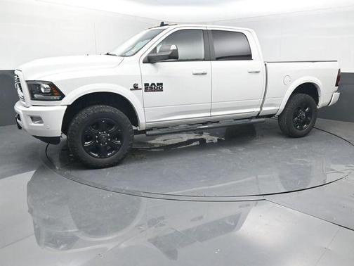 Bright White Clearcoat 2018 RAM 2500 Laramie Crew Cab 4x4 6'4' Box